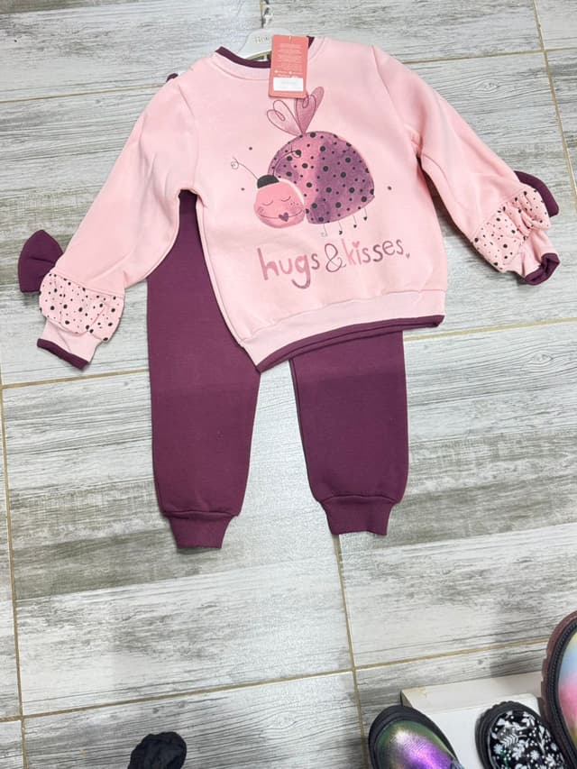 "Hugs & Kisses" Ladybug Set