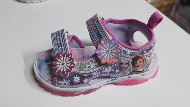 Disney Frozen Light-Up Sandals